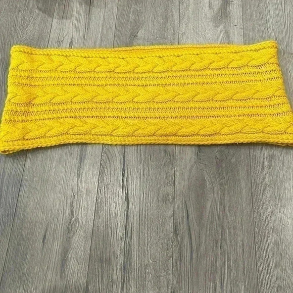 ❤️FREE ❤️Aeropostale Mustard Crochet Cable Knit Scarf - Picture 2 of 4
